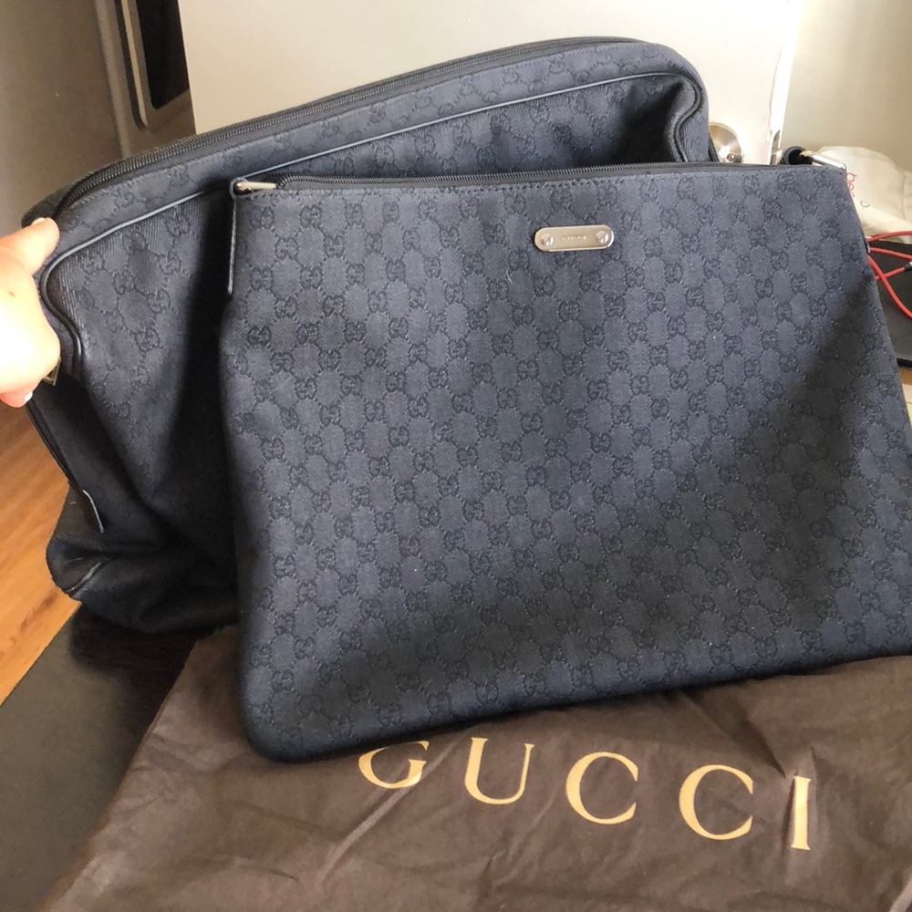 Gucci travel bag set